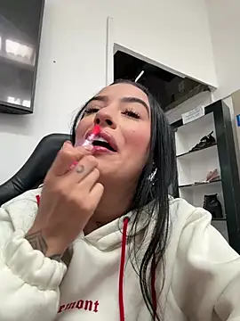 Snapshot of Antonella_Smiith_ chatting on April 2026 02:02:02 PM Antonella Smiith online show from April 2026 02:02:02 PM