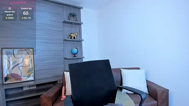 Ivaannaa  online show from March 2025 11:28:01 AM