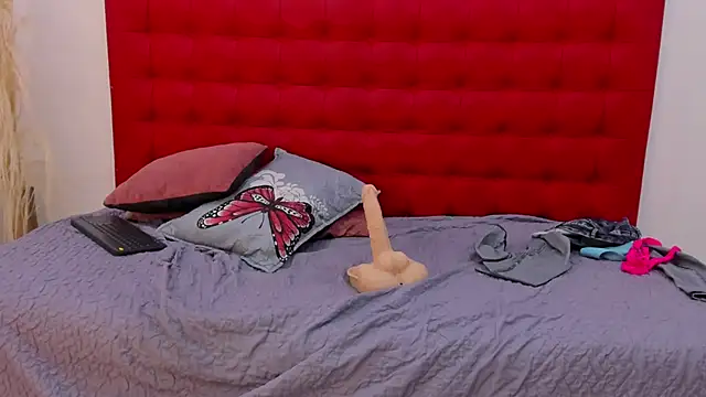 Snapshot of Maite_Smith_ chatting on March 2025 06:42:01 PM Maite Smith  online show from March 2025 06:42:01 PM