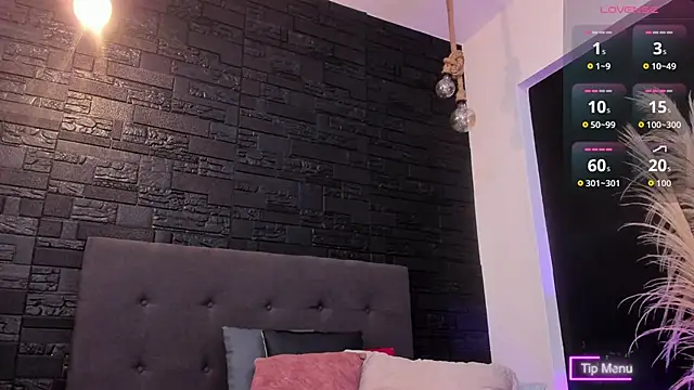 Snapshot of Maite_Smith_ chatting on November 2025 04:22:01 AM Maite Smith online show from November 2025 04:22:01 AM