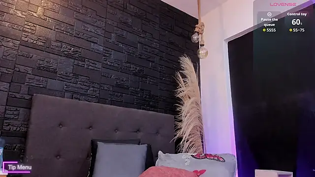 Snapshot of Maite_Smith_ chatting on November 2025 04:33:02 AM Maite Smith online show from November 2025 04:33:02 AM