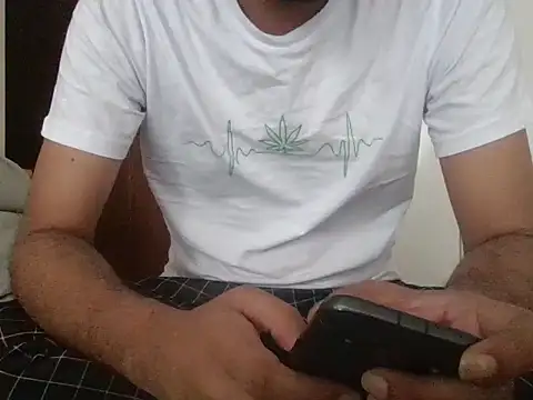 Snapshot of playboyx007 chatting on April 2026 03:20:01 AM playboyx007 online show from April 2026 03:20:01 AM