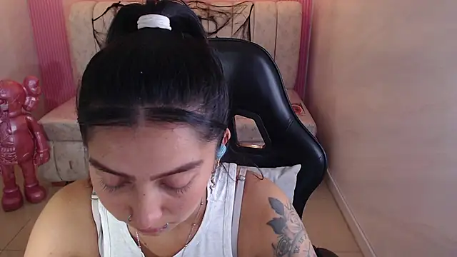 madhison klain s online show from October 2025 08:21:02 PM