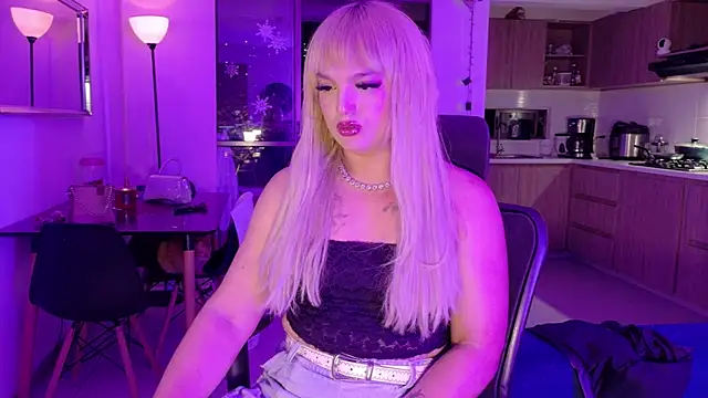 Snapshot of ScarletThompsonx chatting on February 2026 03:33:01 AM ScarletThompsonx online show from February 2026 03:33:01 AM