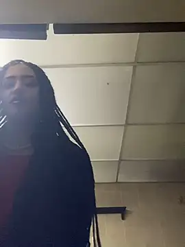 Snapshot of MichelleDiaz_Pink chatting on March 2025 06:32:02 AM MichelleDiaz Pink online show from March 2025 06:32:02 AM