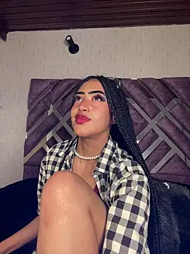 Snapshot of MichelleDiaz_Pink chatting on March 2025 07:09:02 AM MichelleDiaz Pink online show from March 2025 07:09:02 AM