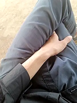 Snapshot of Delhi_BoyBigcock chatting on March 2025 03:33:02 AM Delhi BoyBigcock online show from March 2025 03:33:02 AM