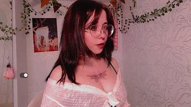 Snapshot of _miraclecattt_ chatting on September 2025 07:19:01 AM miraclecattt online show from September 2025 07:19:01 AM