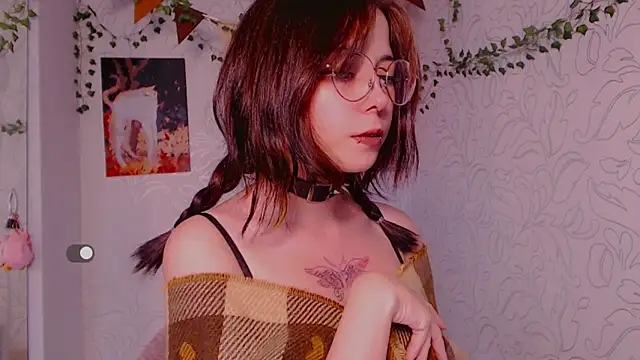 Snapshot of _miraclecattt_ chatting on October 2025 09:40:01 AM miraclecattt online show from October 2025 09:40:01 AM