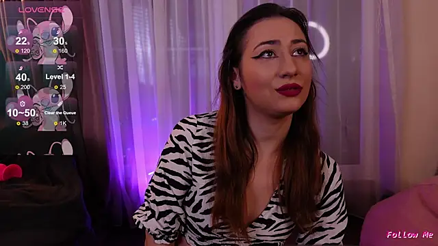 Snapshot of IsoldeBlis chatting on October 2025 07:23:01 PM IsoldeBlis online show from October 2025 07:23:01 PM