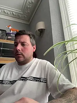 rickalishas8819 online show from February 2025 04:30:02 PM