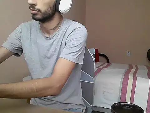 Snapshot of iendriw chatting on March 2025 12:57:02 PM iendriw online show from March 2025 12:57:02 PM