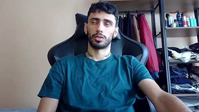 Snapshot of iendriw chatting on April 2026 01:56:01 PM iendriw online show from April 2026 01:56:01 PM