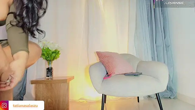 Snapshot of tatiana_10 chatting on November 2025 06:12:01 AM tatiana 10 online show from November 2025 06:12:01 AM