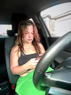 Snapshot of gynna_kimera chatting on September 2025 12:17:02 PM gynna kimera online show from September 2025 12:17:02 PM