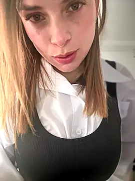 Snapshot of gynna_kimera chatting on November 2025 04:28:01 PM gynna kimera online show from November 2025 04:28:01 PM