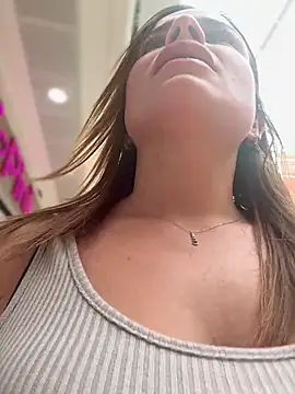 Snapshot of gynna_kimera chatting on November 2025 05:13:01 PM gynna kimera online show from November 2025 05:13:01 PM