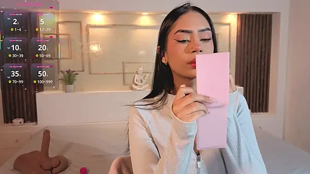 ChloeMoon9 online show from November 2025 11:21:01 AM