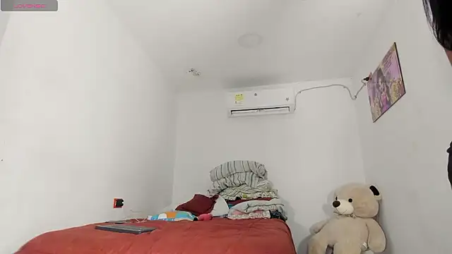 Snapshot of flor_herrera01 chatting on March 2026 04:08:01 AM flor herrera01 online show from March 2026 04:08:01 AM