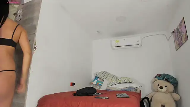 Snapshot of flor_herrera01 chatting on March 2026 03:45:02 AM flor herrera01 online show from March 2026 03:45:02 AM