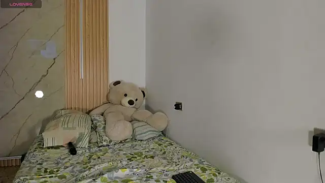 Snapshot of flor_herrera01 chatting on April 2026 07:09:02 AM flor herrera01 online show from April 2026 07:09:02 AM