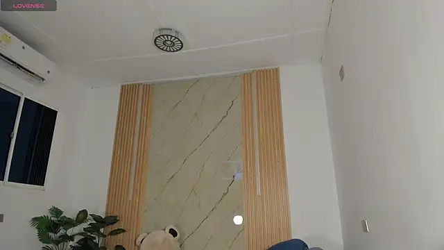 Snapshot of flor_herrera01 chatting on April 2026 04:39:01 AM flor herrera01 online show from April 2026 04:39:01 AM