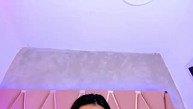 Snapshot of Emily_Black1 chatting on March 2026 02:04:02 AM Emily Black1 online show from March 2026 02:04:02 AM