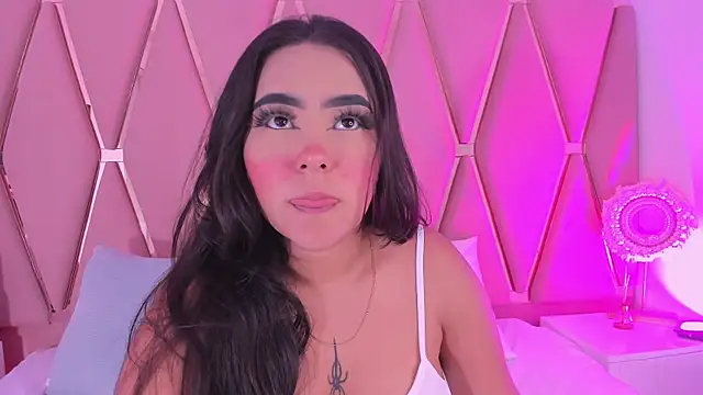 Snapshot of Emily_Black1 chatting on April 2026 11:32:02 PM Emily Black1 online show from April 2026 11:32:02 PM