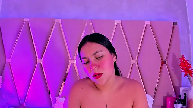Snapshot of Emily_Black1 chatting on May 2026 01:55:01 AM Emily Black1 online show from May 2026 01:55:01 AM