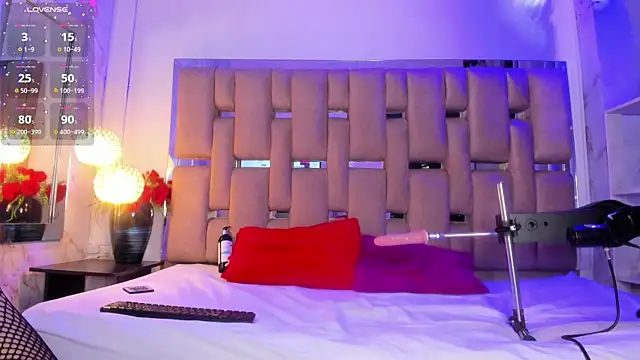 ValentinoMoreti online show from March 2025 04:57:02 AM