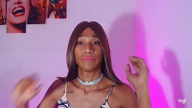 Snapshot of red_veltet chatting on October 2025 03:10:01 AM red veltet online show from October 2025 03:10:01 AM