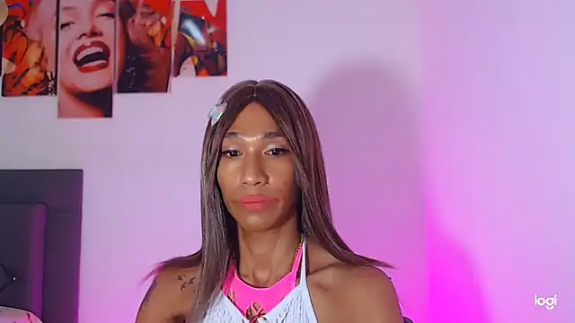 Snapshot of red_veltet chatting on November 2025 03:18:02 PM red veltet online show from November 2025 03:18:02 PM