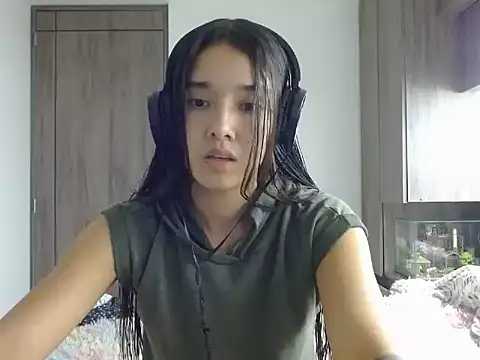  luna 777 online show from June 2026 11:39:02 PM