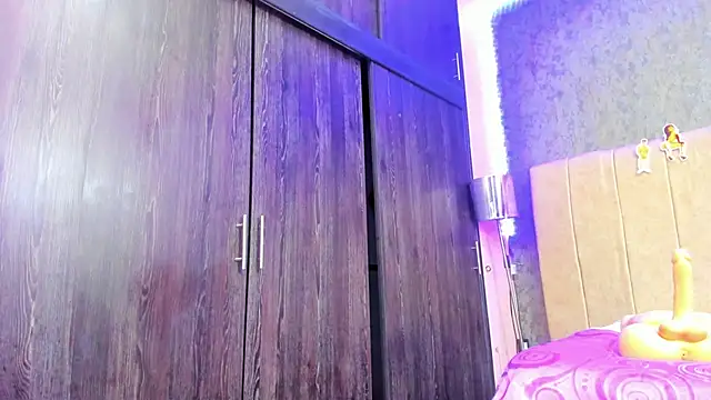 Snapshot of ava-am chatting on November 2025 02:45:01 AM ava-am online show from November 2025 02:45:01 AM