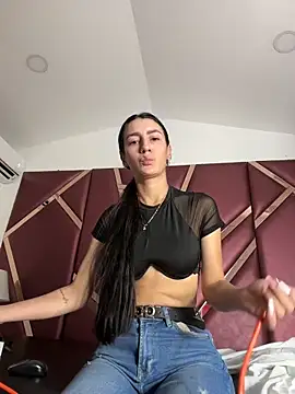DanielaMedinaa online show from October 2025 07:58:01 PM