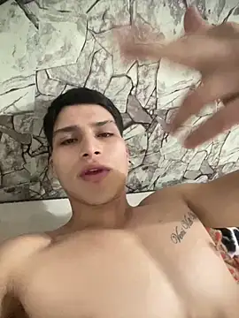 Snapshot of MaxxxSteil chatting on March 2025 06:05:01 AM MaxxxSteil online show from March 2025 06:05:01 AM