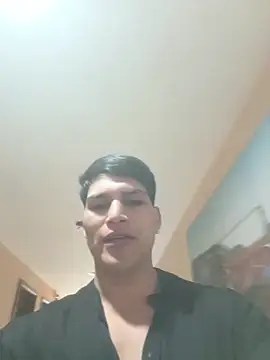 Snapshot of MaxxxSteil chatting on October 2025 01:53:01 PM MaxxxSteil online show from October 2025 01:53:01 PM