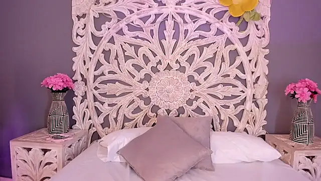 Snapshot of AnnieGibbyns chatting on March 2026 08:37:01 PM AnnieGibbyns online show from March 2026 08:37:01 PM