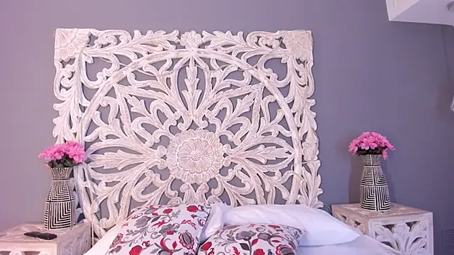 Snapshot of AnnieGibbyns chatting on April 2026 04:23:01 PM AnnieGibbyns online show from April 2026 04:23:01 PM