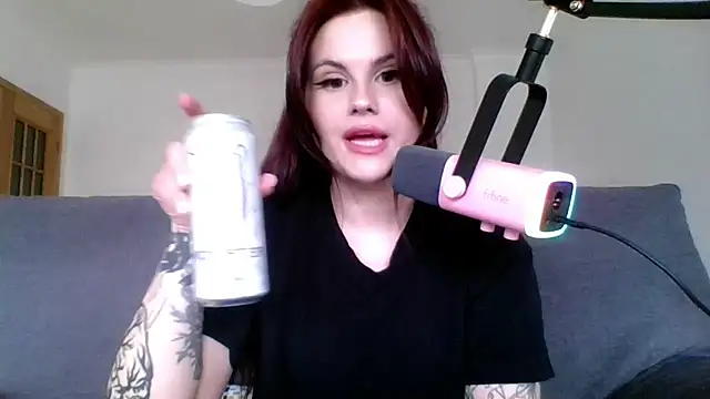 Della Ideal online show from March 2025 04:10:01 PM