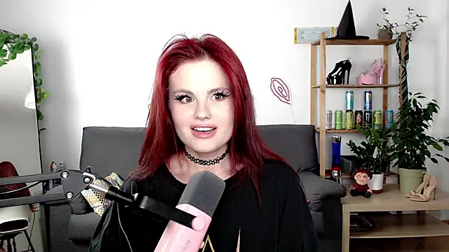 Della Ideal online show from September 2025 05:25:02 PM