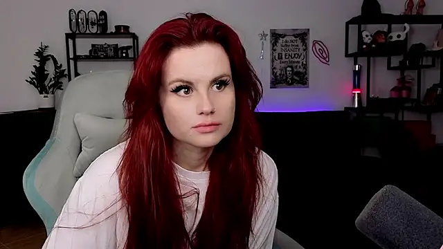 Della Ideal online show from March 2026 05:02:01 PM