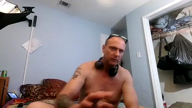 Snapshot of PornStro921 chatting on March 2025 11:12:02 AM PornStro921 online show from March 2025 11:12:02 AM
