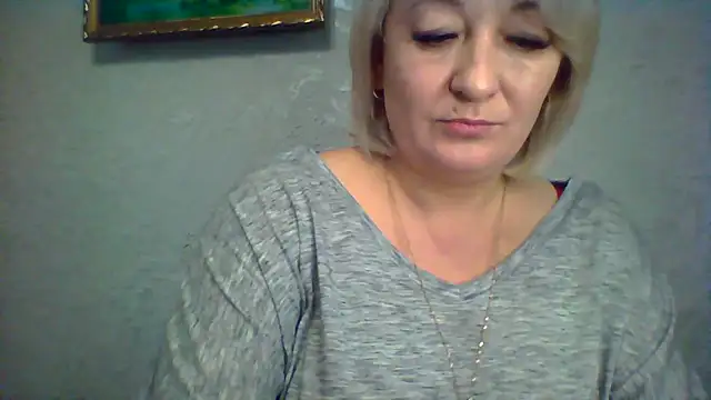 ArielXLoveresss online show from October 2025 07:01:01 AM