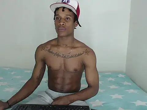 Snapshot of thomas_love11 chatting on March 2025 05:40:02 AM thomas love11 online show from March 2025 05:40:02 AM