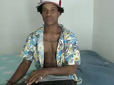 Snapshot of thomas_love11 chatting on March 2025 12:33:02 AM thomas love11 online show from March 2025 12:33:02 AM