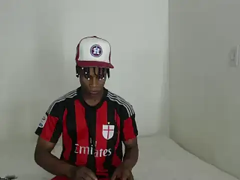 Snapshot of thomas_love11 chatting on March 2025 01:59:02 AM thomas love11 online show from March 2025 01:59:02 AM