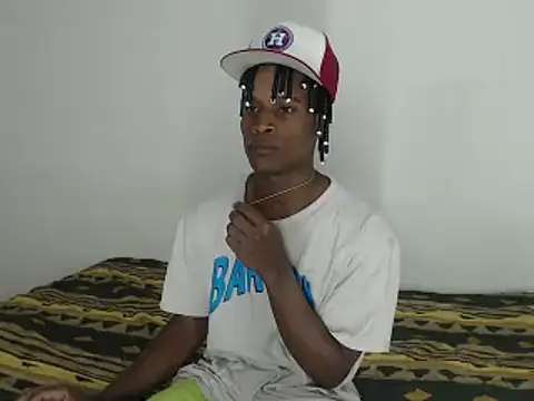 Snapshot of thomas_love11 chatting on March 2025 11:32:02 PM thomas love11 online show from March 2025 11:32:02 PM