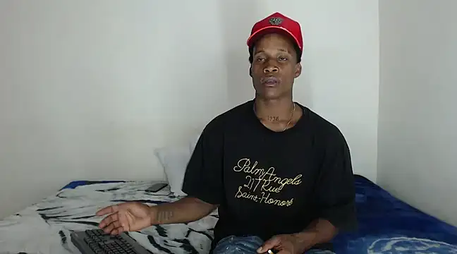 Snapshot of thomas_love11 chatting on March 2025 04:35:01 AM thomas love11 online show from March 2025 04:35:01 AM