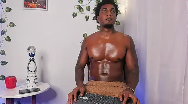 Snapshot of LOGAN_DRAKE chatting on March 2025 03:52:02 AM LOGAN DRAKE online show from March 2025 03:52:02 AM